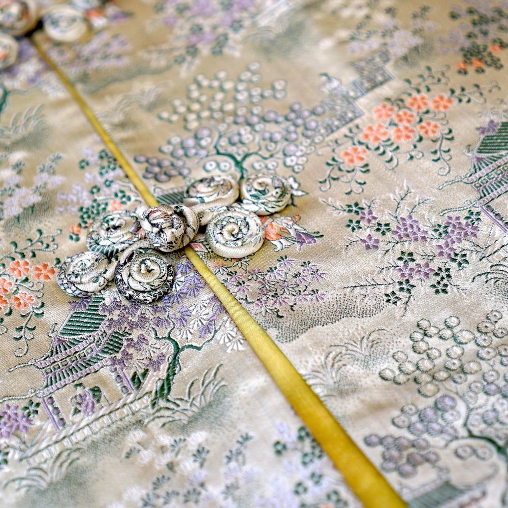 Champagne Gold Chinese Silk Robe - Picture 7 of 7